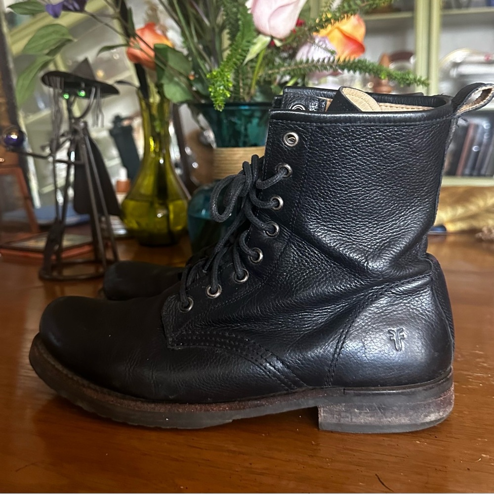 Women’s Veronica Frye Boots Size 8.5